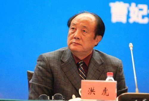 她是上将的妻子,儿子不是省长就是少将,如今102岁高龄