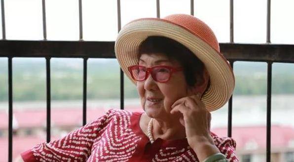 却因走私成为死刑犯,出狱后东山再起坐拥千万_吴胜明_父母亲_时候