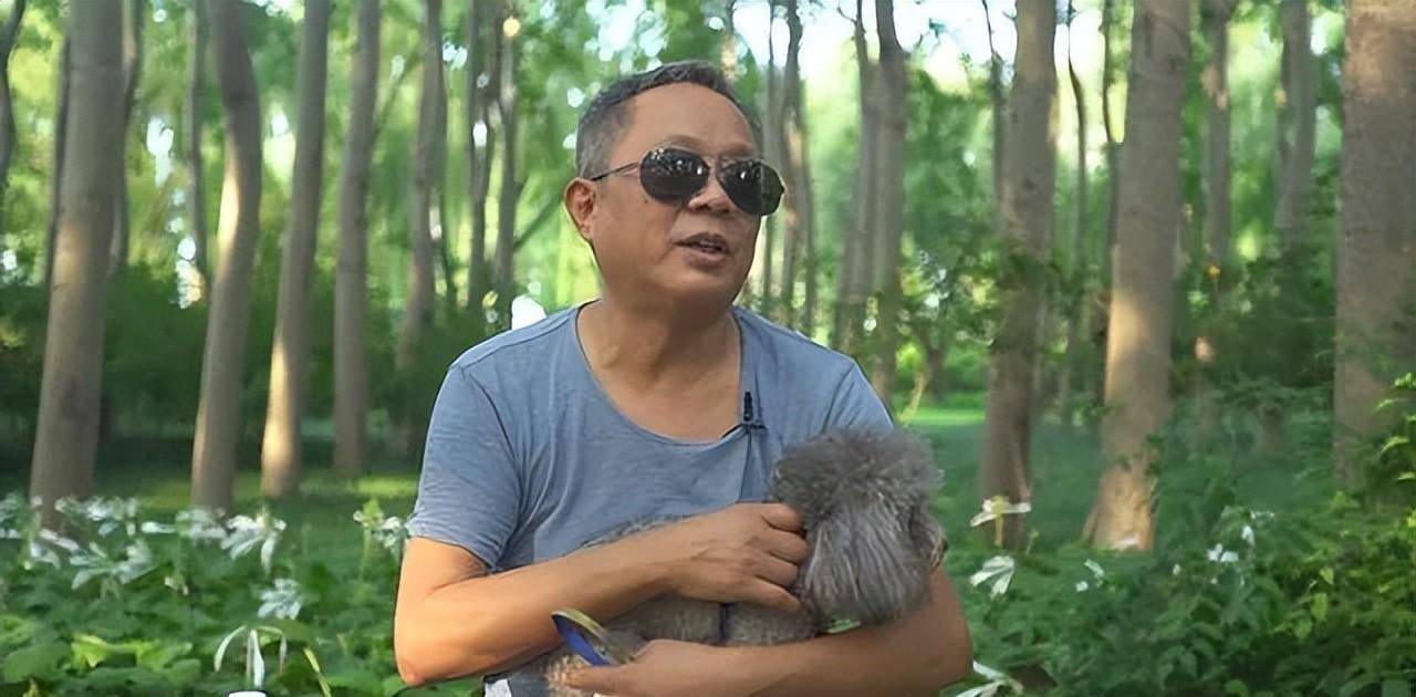 孟林:被称为存活最久的艾滋病人,他带着自己遗像,活了十几年