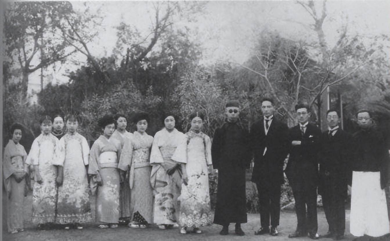 能让她下半生衣食无忧_李淑贤_命运_丈夫