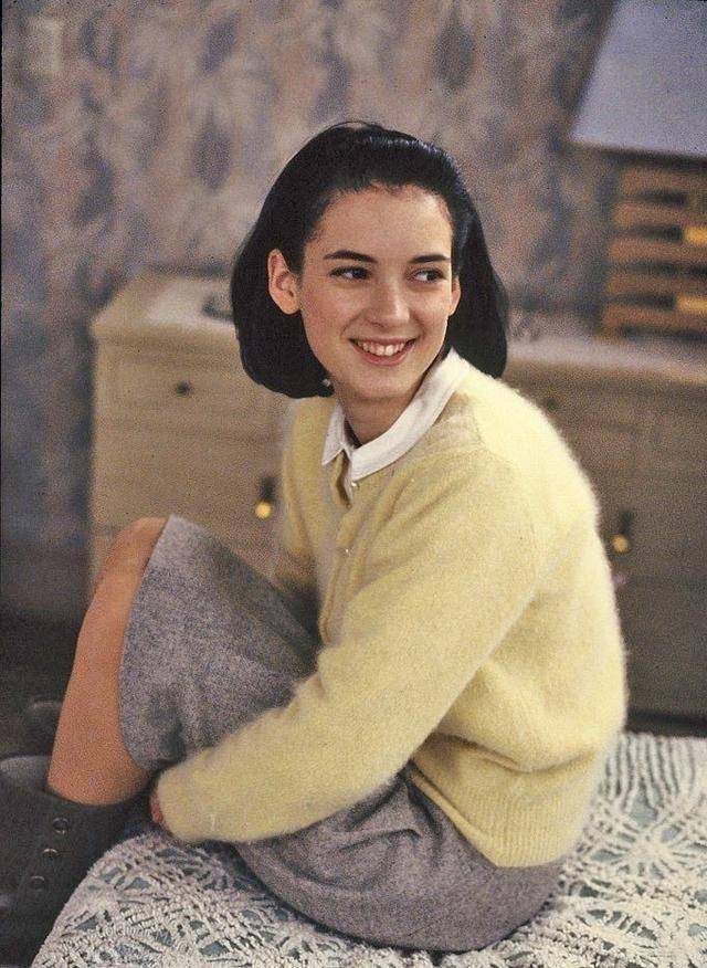 15岁那年她出演了处女作《美国小子》.