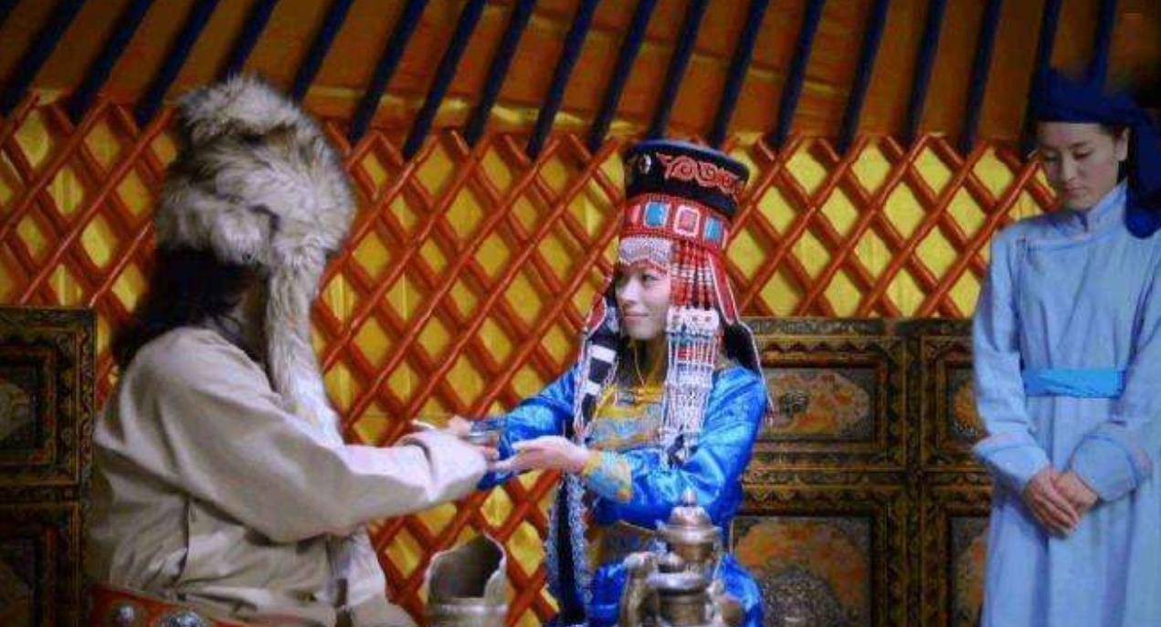 娶32岁"曾祖母"为妻,后生下8个孩子,爱情被人传颂_巴图蒙克_蒙古_可汗