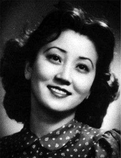钱学森妻子蒋英旧照:年轻时容貌堪比现代女星,难怪钱老那么爱她