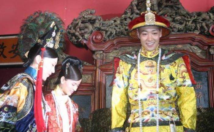 乾隆告诉儿子不要杀和珅,但嘉庆不听,15年后才知道其中道理