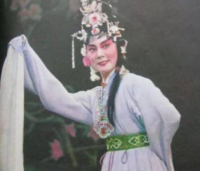 阿庆嫂扮演者洪雪飞:52岁车祸去世,丈夫以最好的方式怀念她