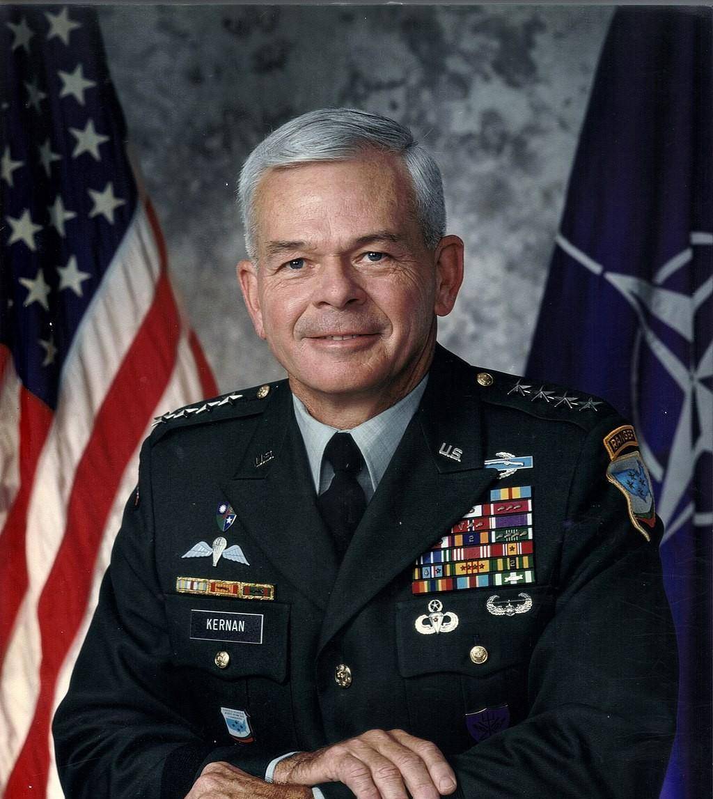 之后历任第18空降军指挥官,联合部队司令部司令等