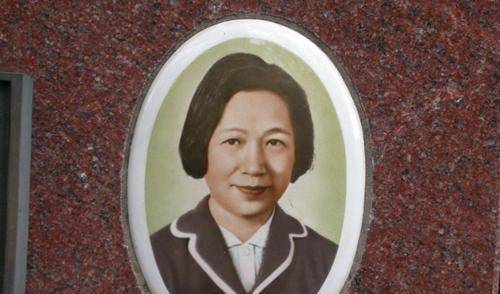 她是黄埔校花,19岁嫁给王明,曾任长江局妇女书记,晚年过得如何_孟庆树_中国共产党_曾宪植