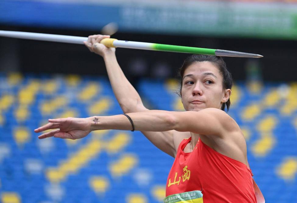 美女选手郑妮娜力:放弃加拿大国籍,毅然加入中国,称自己不后悔