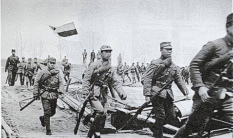 手榴弹和炮弹的对决,川军在滕县一战,到底有多惨烈!