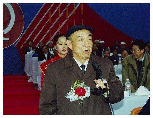 她是叶帅的长女,丈夫官至副总理,亲哥当过广东省省长,今年95岁