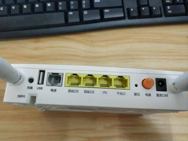电话机接路由器能用吗(电话线插路由器可以上网吗)