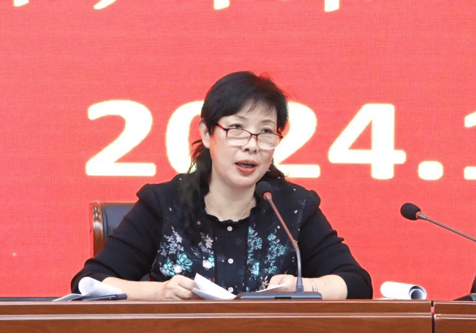 邓州市二高中举行新学年师徒结对子拜师仪式