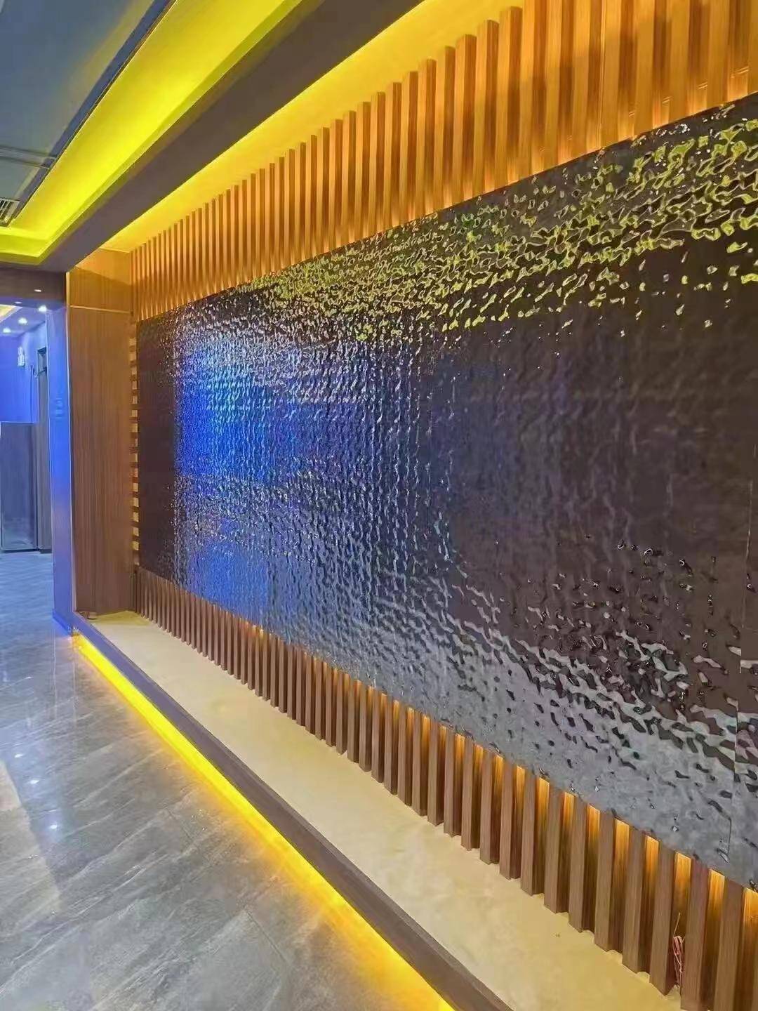 水波纹不锈钢蜂窝板的应用场景探讨