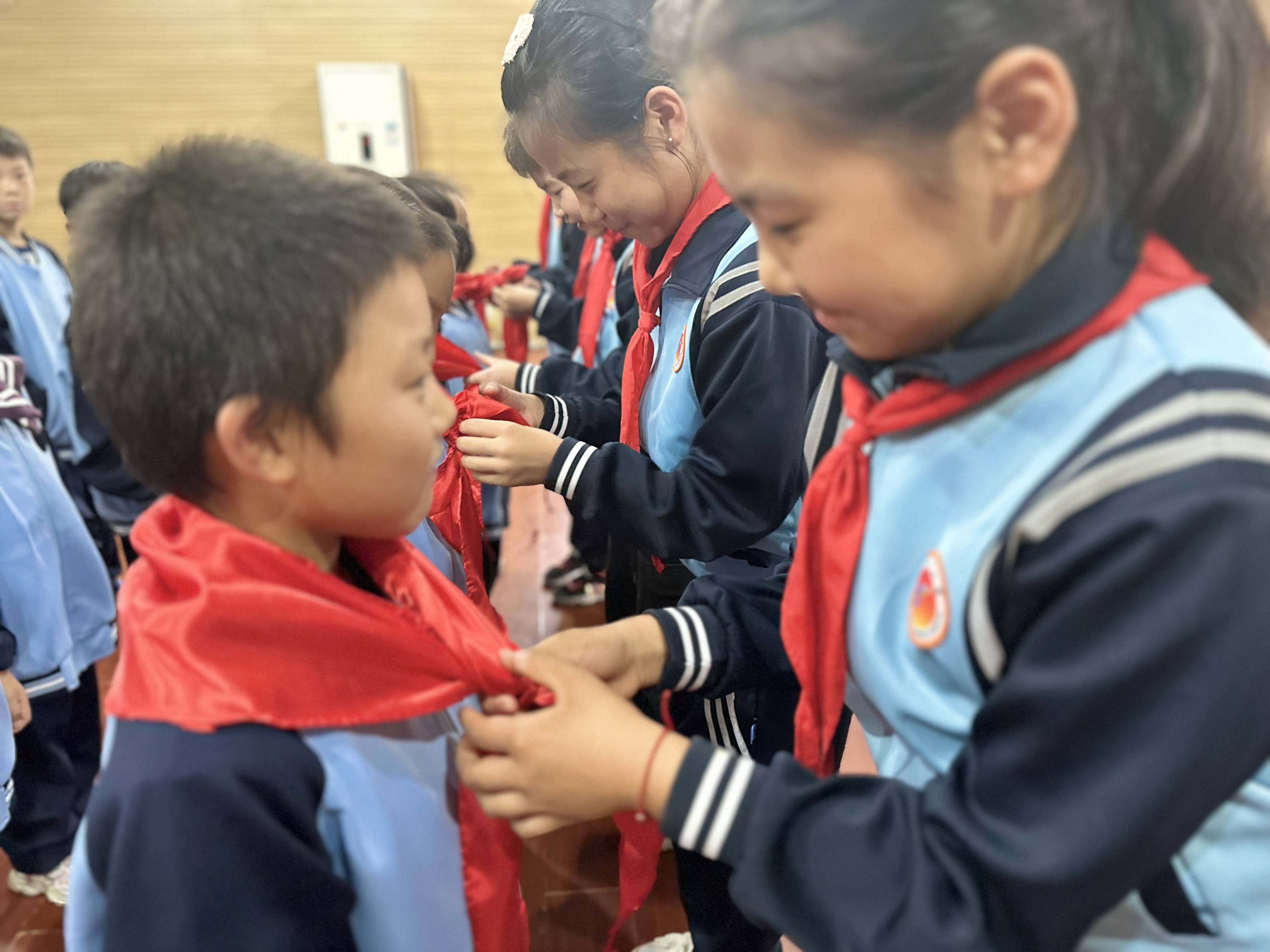 —师家河小学举行2024年新队员入队仪式