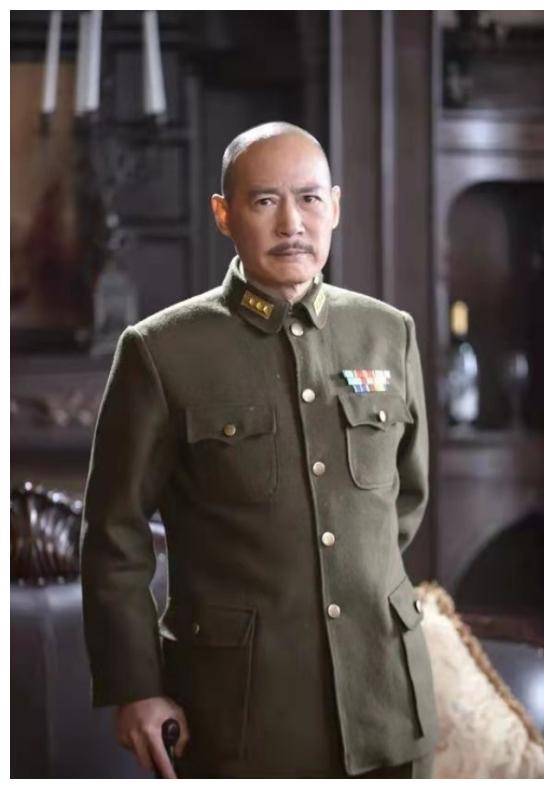 蒋介石晚年惦记一女人,总理亲自安排送往台湾,宋美龄也不敢多言