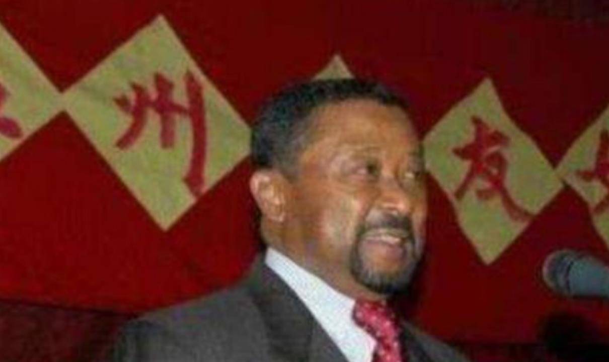 浙江后裔娶非洲总统女儿,与小舅子竞争总统之位,直言:是温州人_加蓬