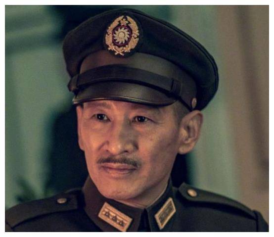 47年蒋介石秘访延安,在伟人的窑洞里住了一晚,结果一夜未眠