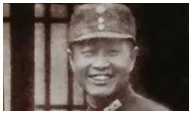 杜聿明夫人贷款给长子交学费,蒋介石只批1000元,随后长子自尽