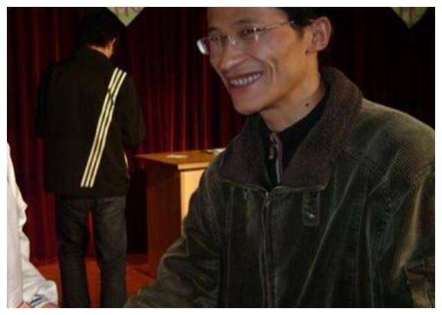 女博士下嫁"凤凰男",婚后被婆婆浇汽油,生命定格31岁_董岗彪_徐艺丽