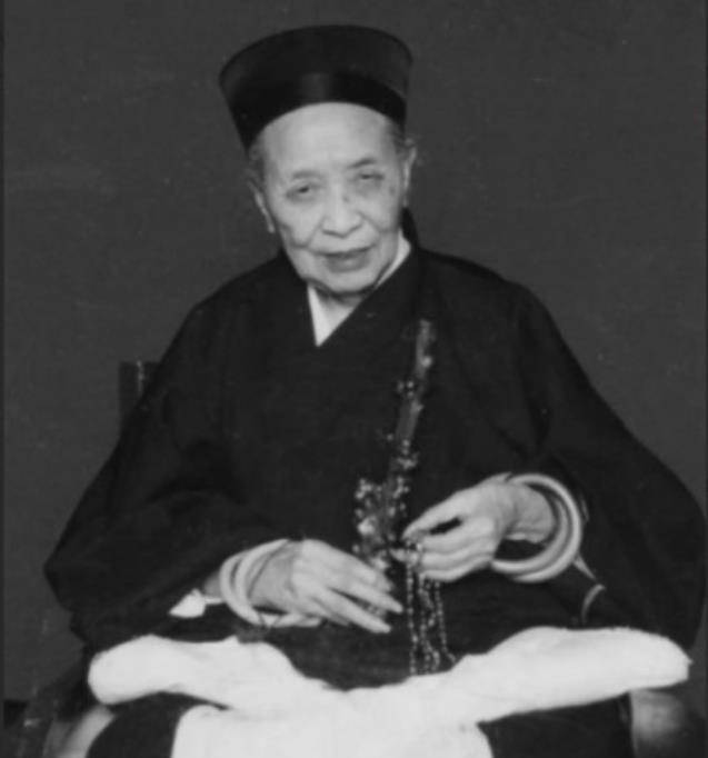 中国坐化第一人,邵逸夫90岁上山拜师后活到107岁_李诚玉_丈夫_道教