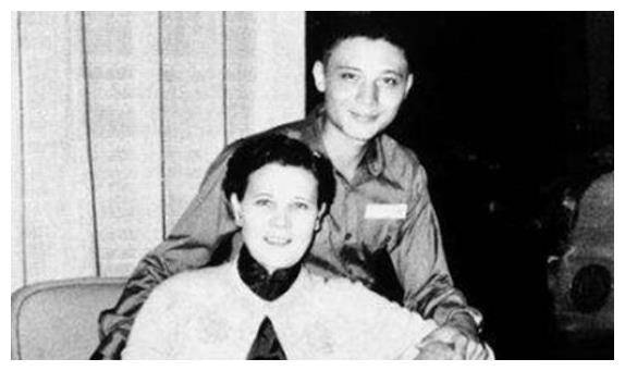 蒋介石长孙:被父亲寄予厚望,却在35岁智力退化,40岁活成了废人