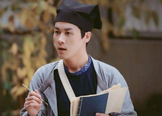 古代秀才相当于现在什么学历?有人说是大学生,有人说是博士生