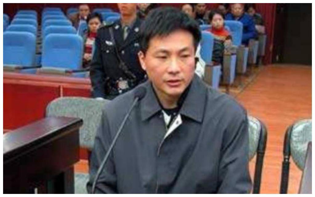 云南警方在罗列境外贩毒人员名单时,把谭晓明的名字加了进去.