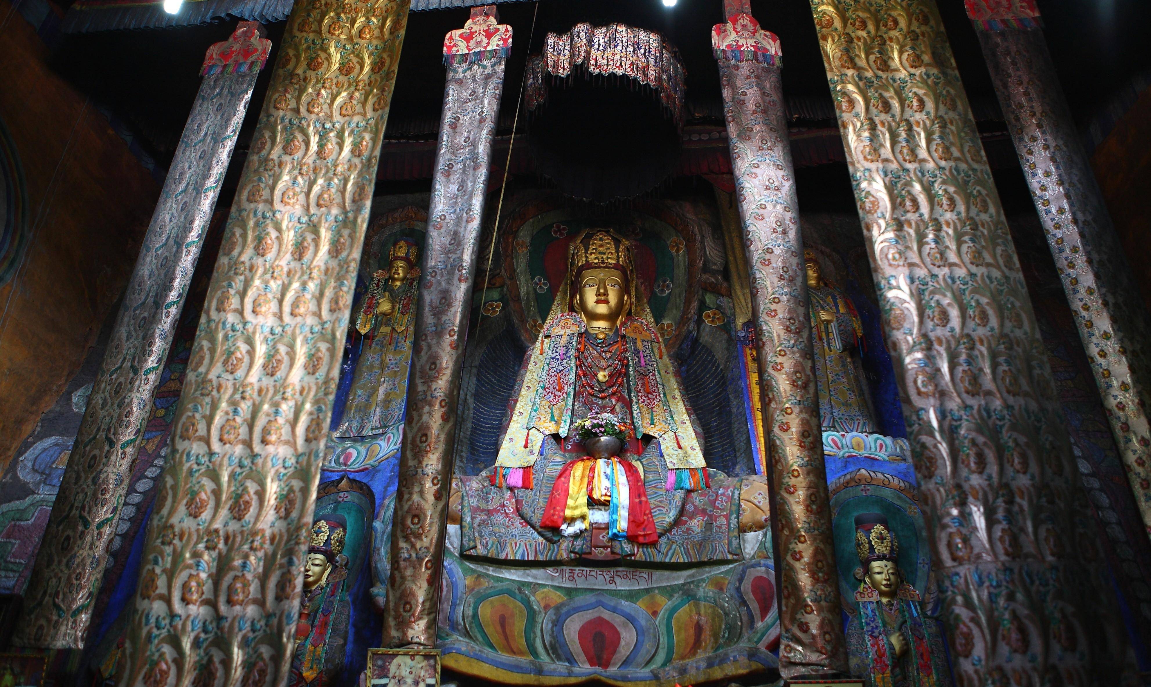 红城寺当地强行封寺院图片