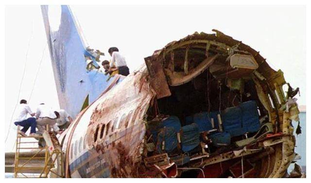 盘点中国民航自1980年以来的37次重大空难,已造成2500人遇难