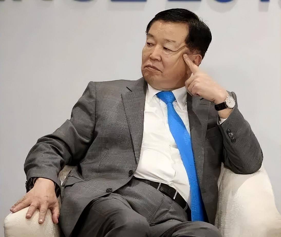 红牛创始人许书标:1罐饮料成就传奇,为长寿,87岁想娶19岁秘书