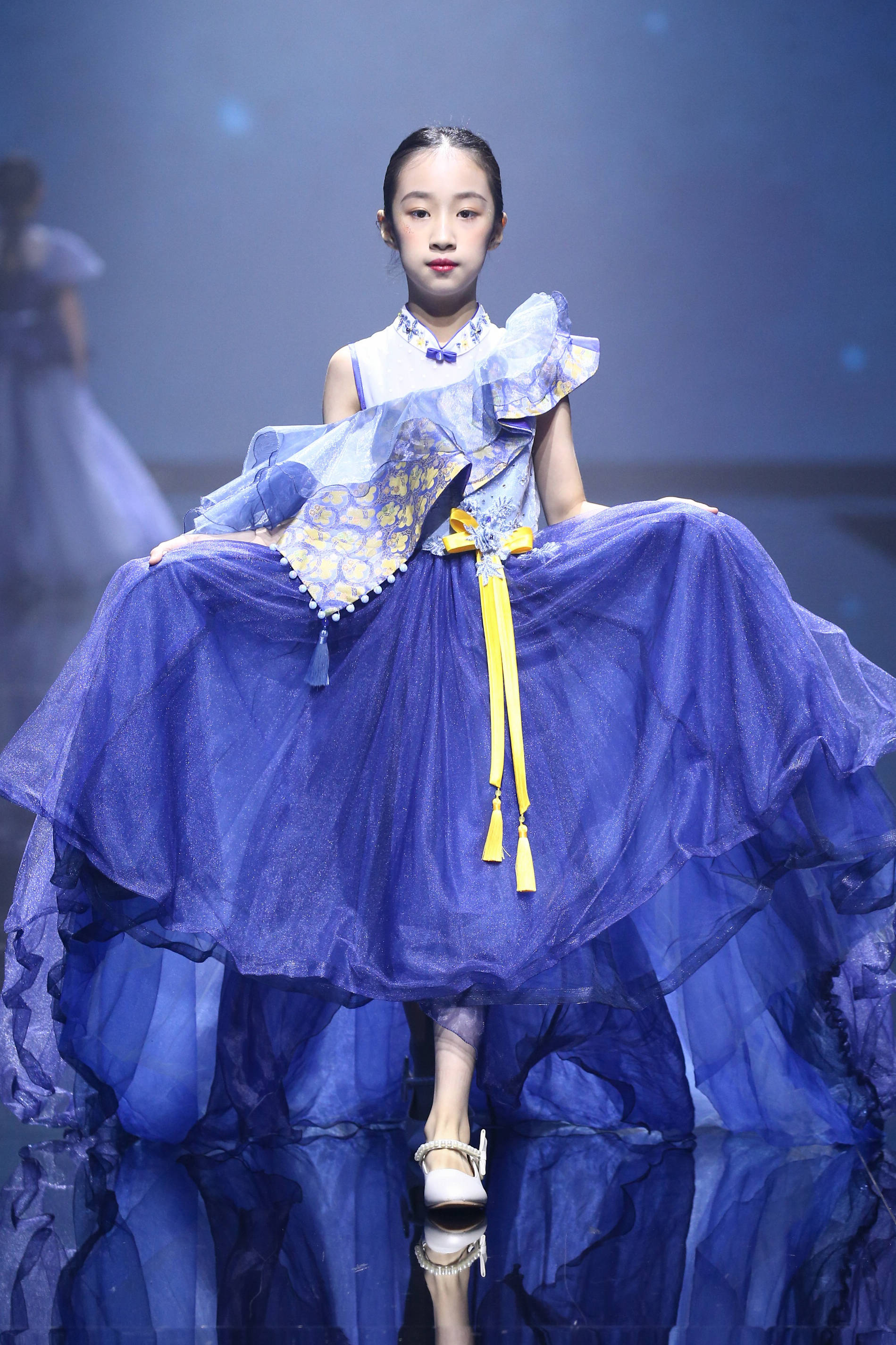 武汉时装周#蒲奕霏#武汉儿童模特#七色风模特#七色风