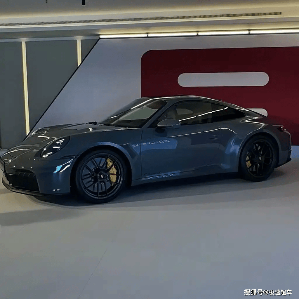 2025款保时捷911曝光，引领豪华轿跑新风潮_搜狐汽车_搜狐网