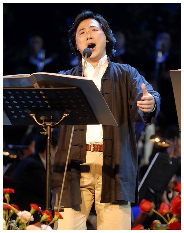 生不能成家,死不能进祖坟,天门山跳崖33岁男子凄惨身世曝光!