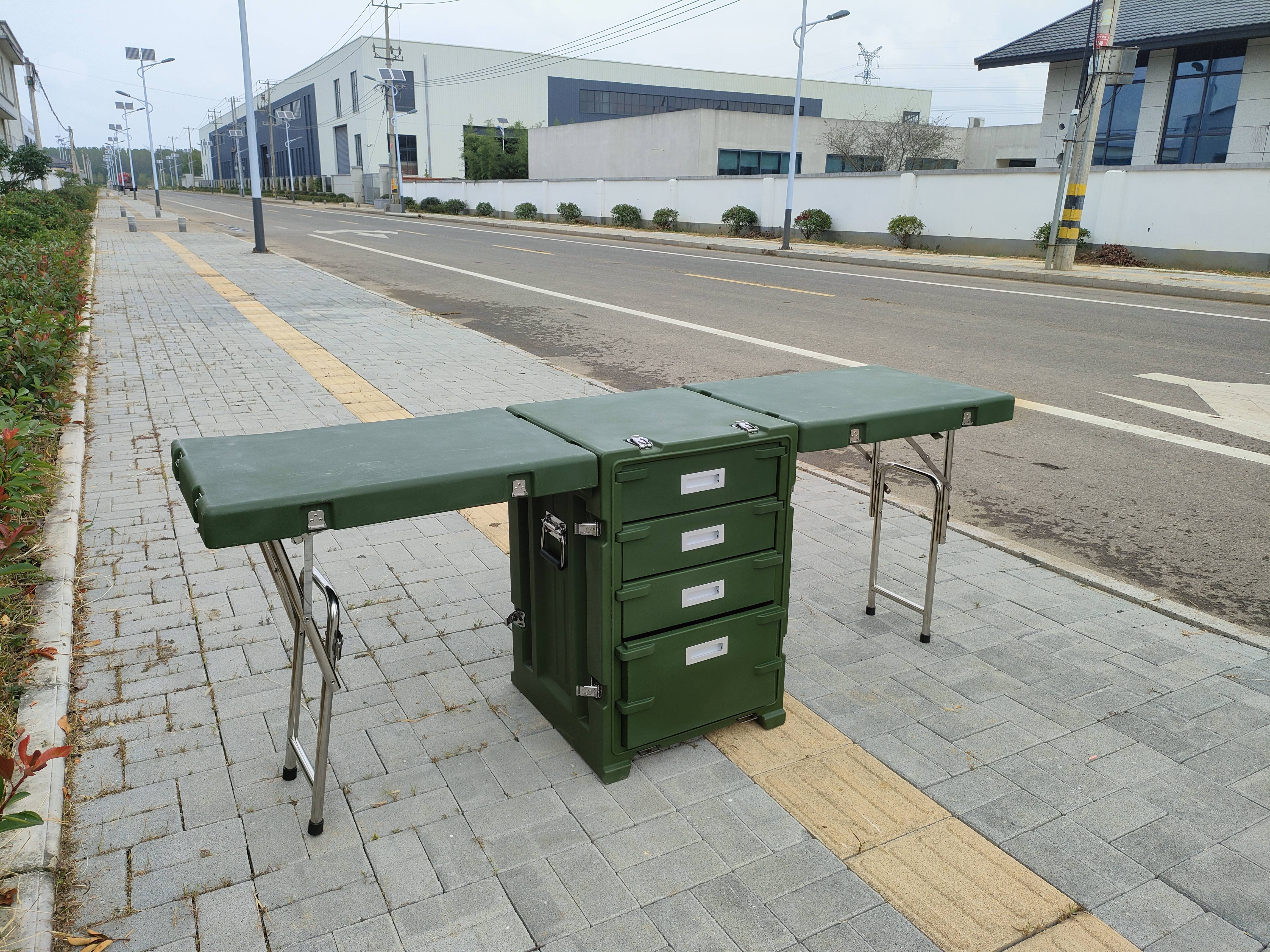 野战作业指挥桌:军事行动中的得力助手