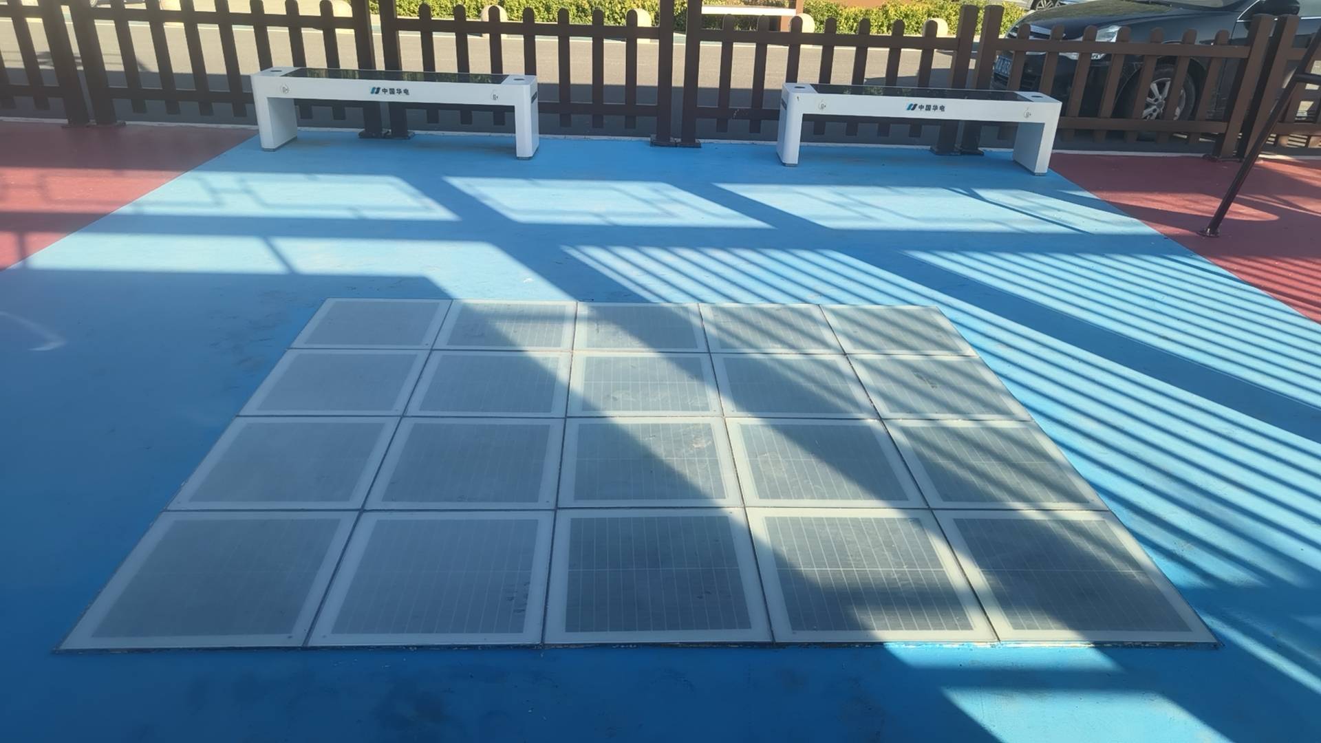 在城市街道上如何应用光伏太阳能地砖呢