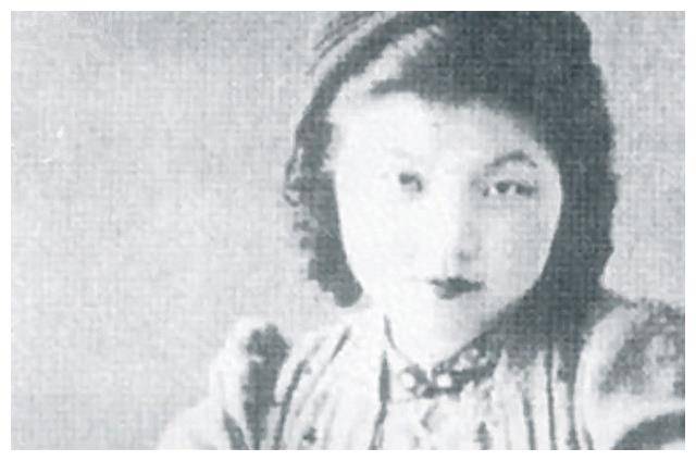 1942年,蒋经国情人章亚若暴亡,这背后有何秘密?