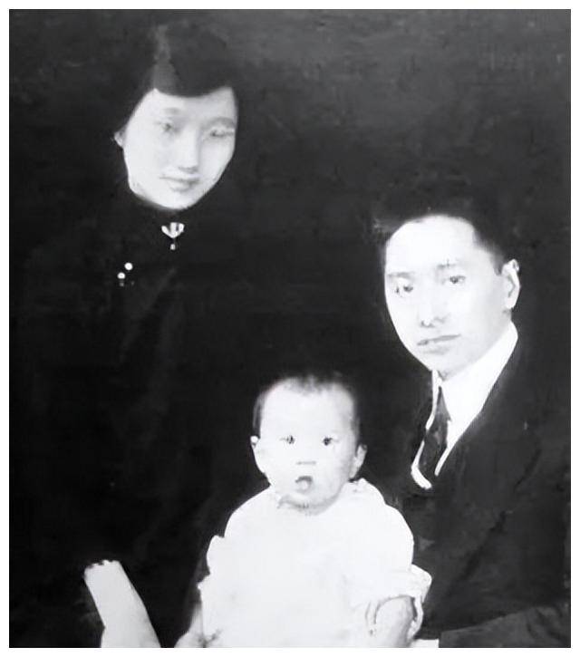 为顺利离婚,顾维钧让原配抄写4份协议,22年后想补偿遭无声拒绝