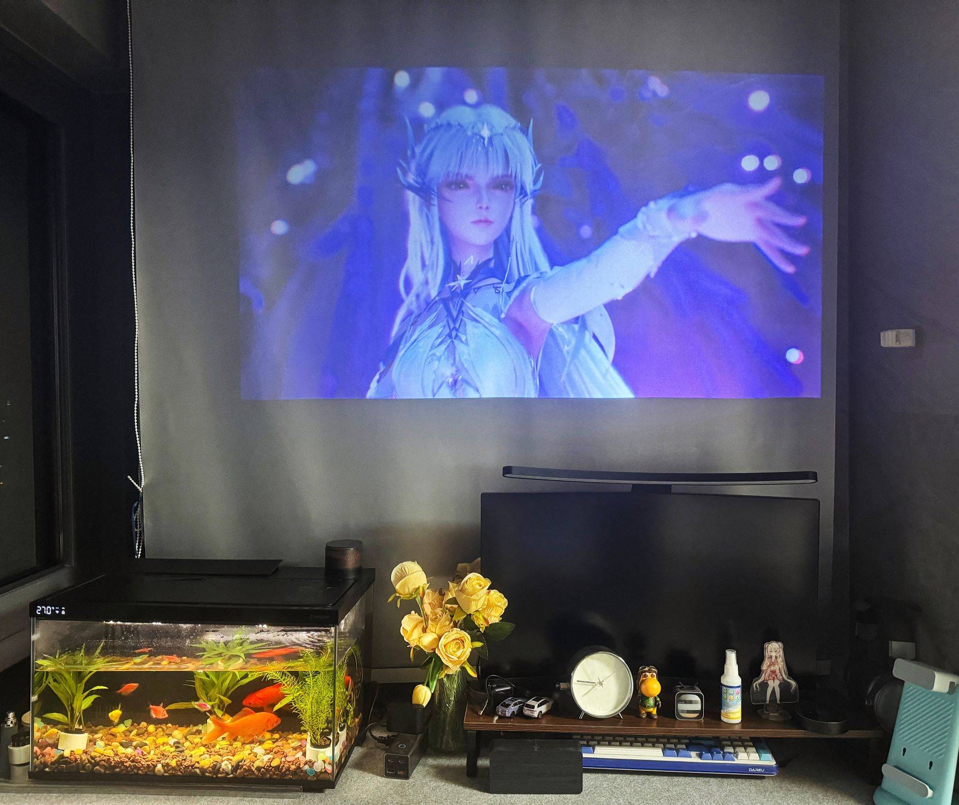 百元级旗舰,影院级享受 —— 哈趣Q1投影仪