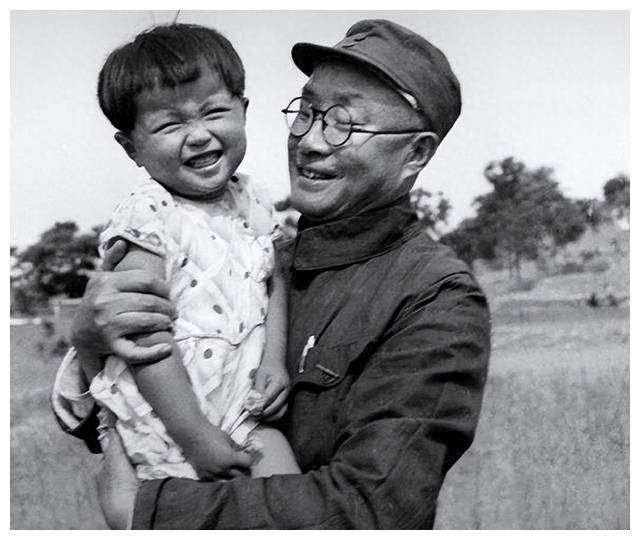 1945年刘伯承的女儿刘华北遇害,死前对凶手说:叔叔,我认识你_汪荣华_白布_年代