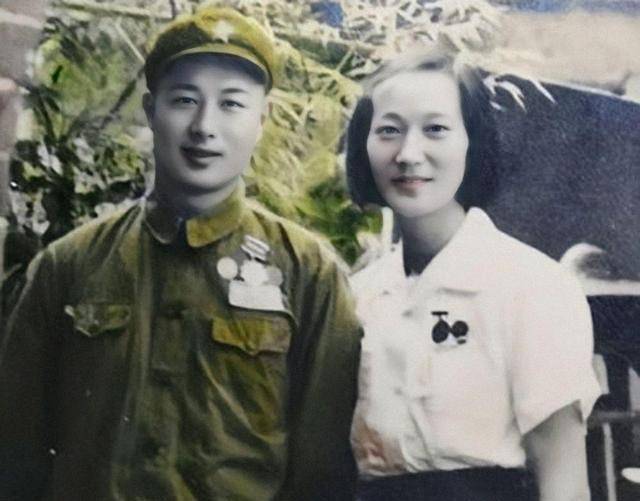 连长指着屏幕号啕大哭:她是我失散多年的妻子呀_李秀英_冯学永_淮河