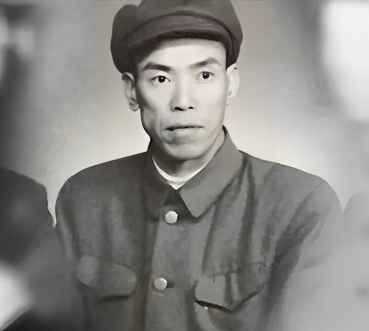 1967年梁兴初调任成都军区司令，周总理当面问他：你认不认识这个人？_张国华_工作进度_军队
