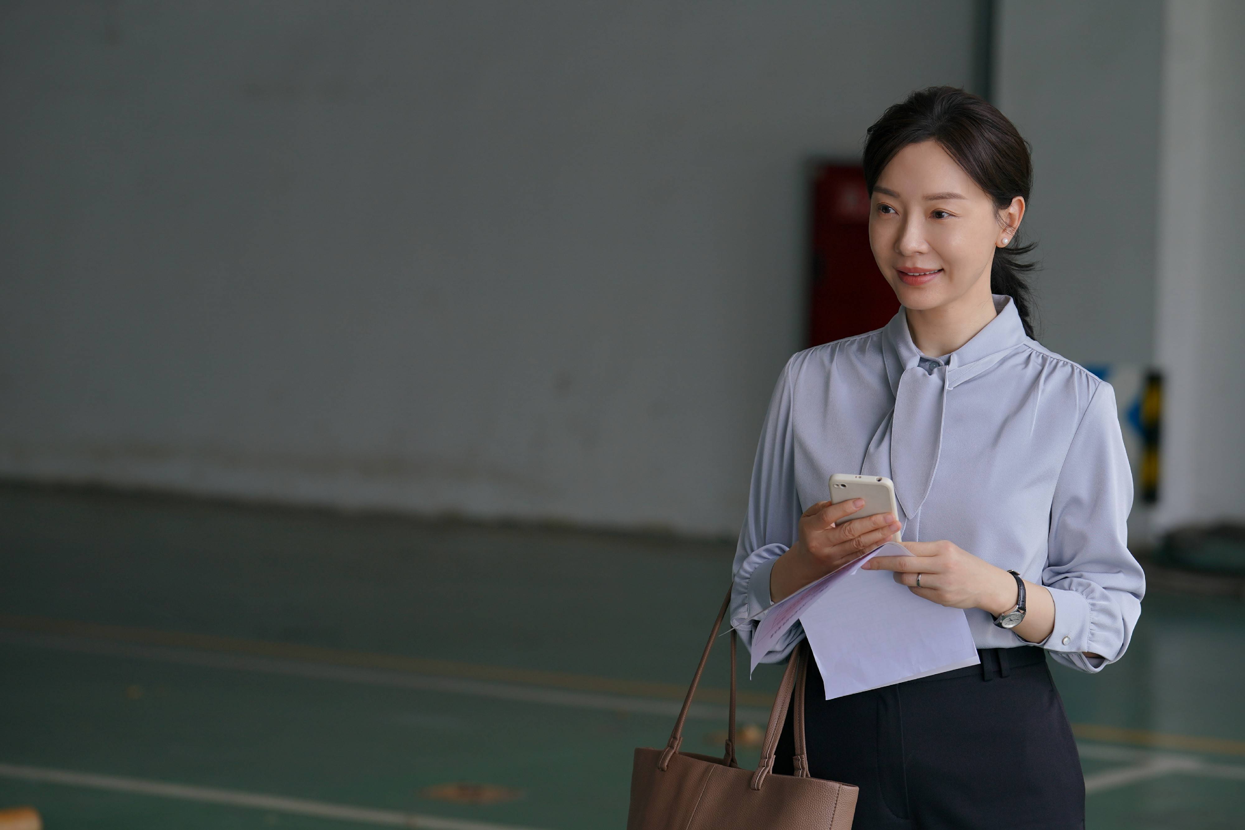 电视剧《驻站》开播 陈数突破自我刻画新角色_周颖_生活_家庭