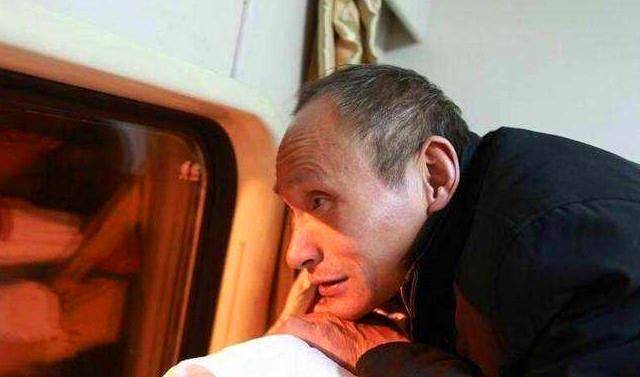 仔细的了解了罗元平的事迹,就会被这个满心阳光充满热情的人