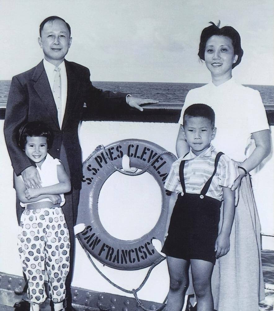 蒋英:嫁给干哥哥钱学森,成就李双江,她是如何活成了一代传奇?