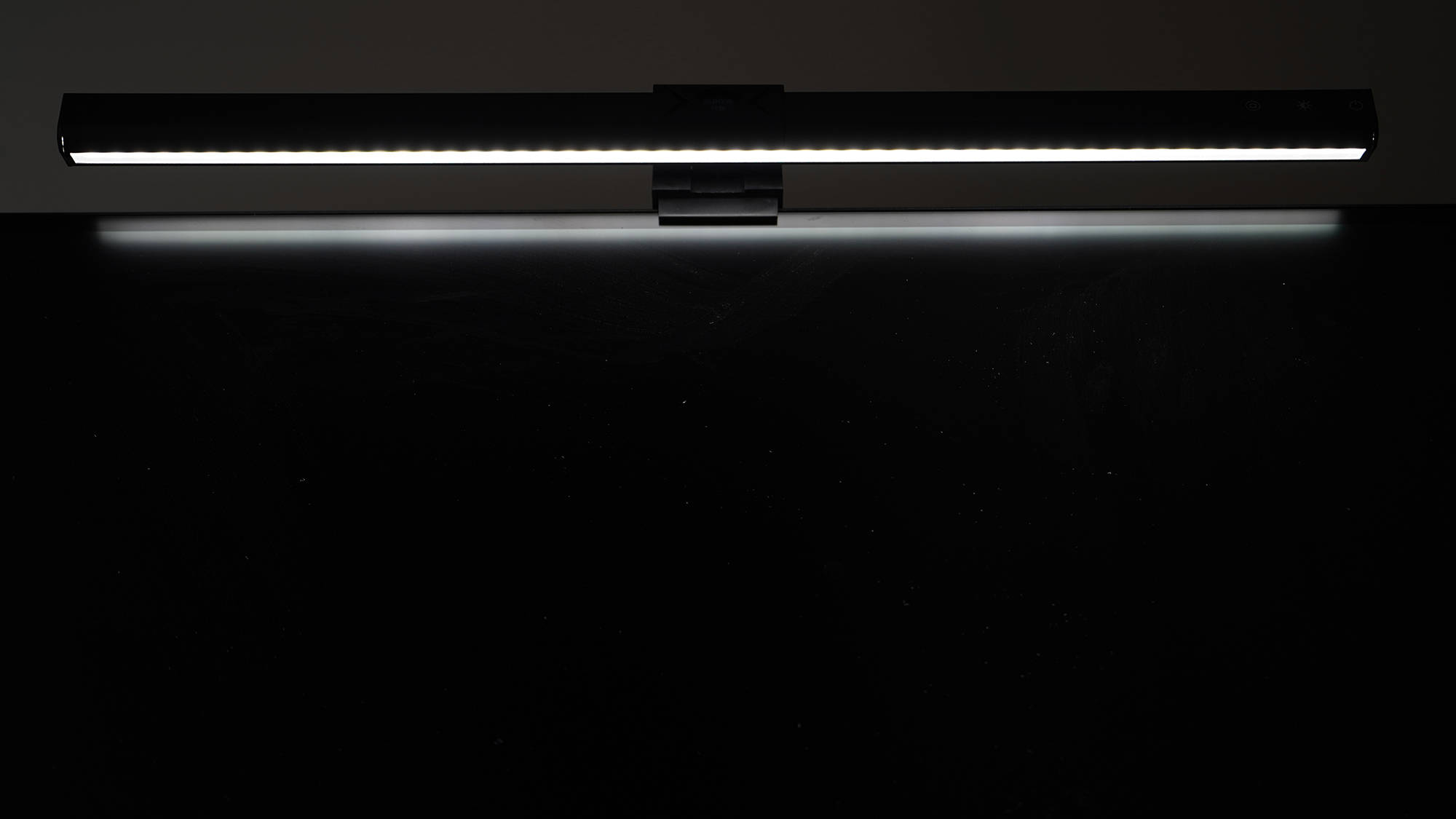 你的桌面由我照亮——书客SKR1屏幕挂灯守护你的视力健康