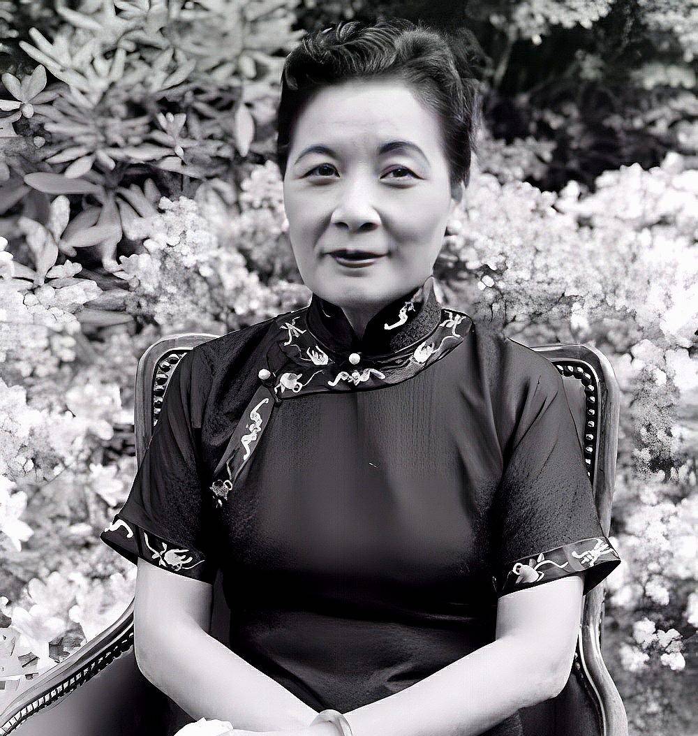 宋美龄当年究竟有多美?国军中将韩诚烈为其守节一生,孤独终老