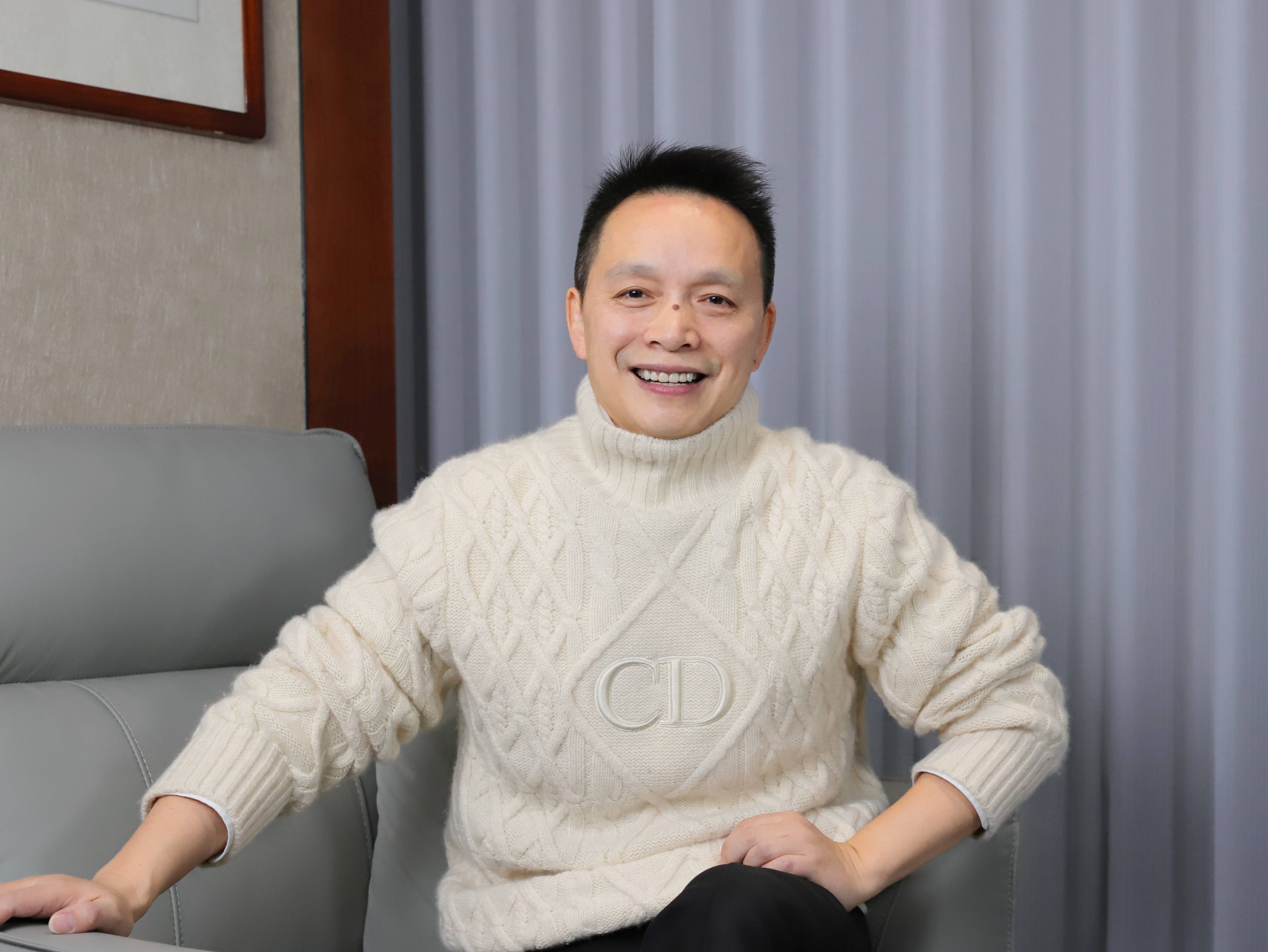 全国人大代表,盐津铺子董事长张学武连续7年为浏阳花炮"带"言