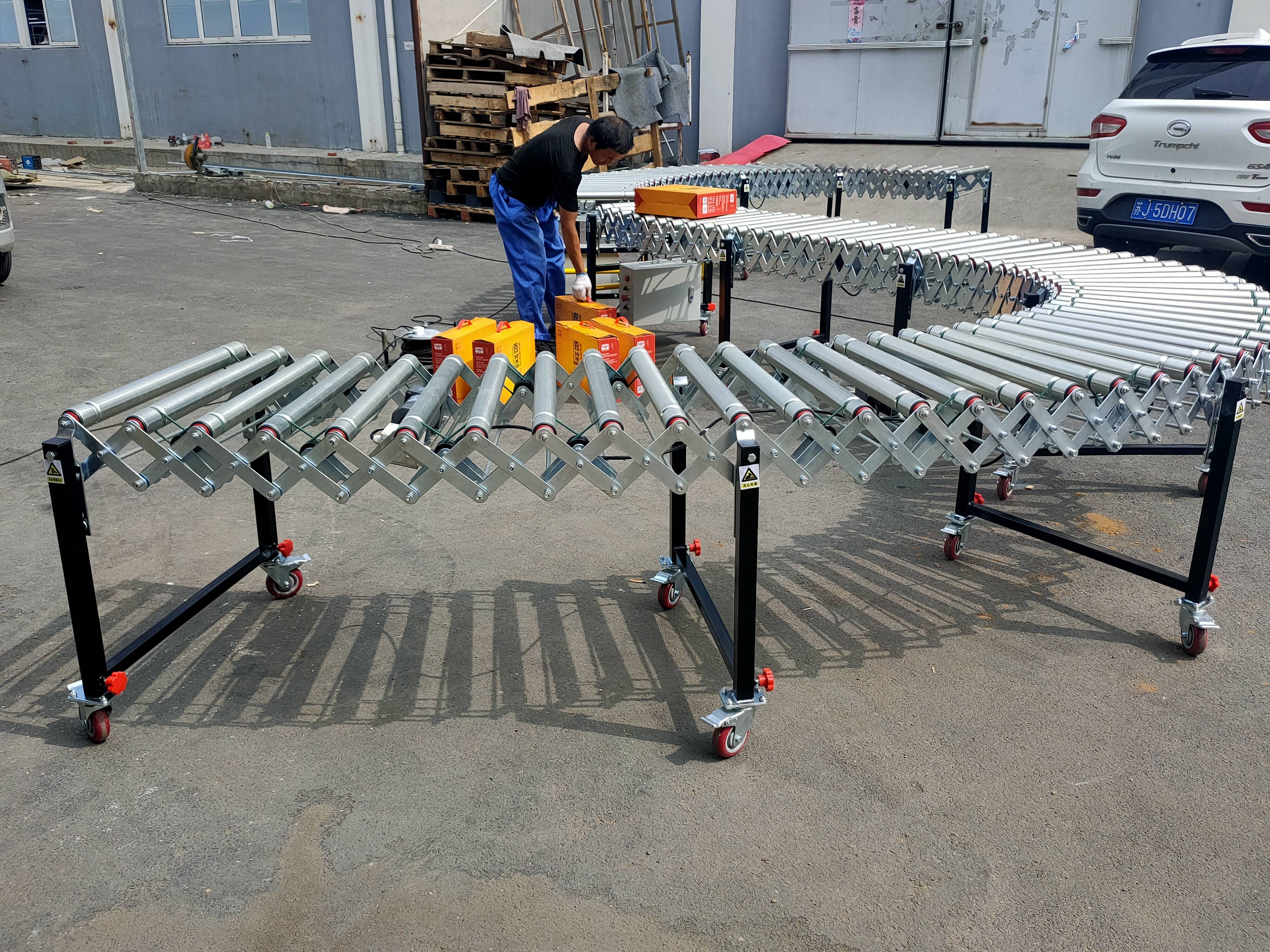 电动伸缩辊筒输送机海外电商仓储装卸货的智能新选择