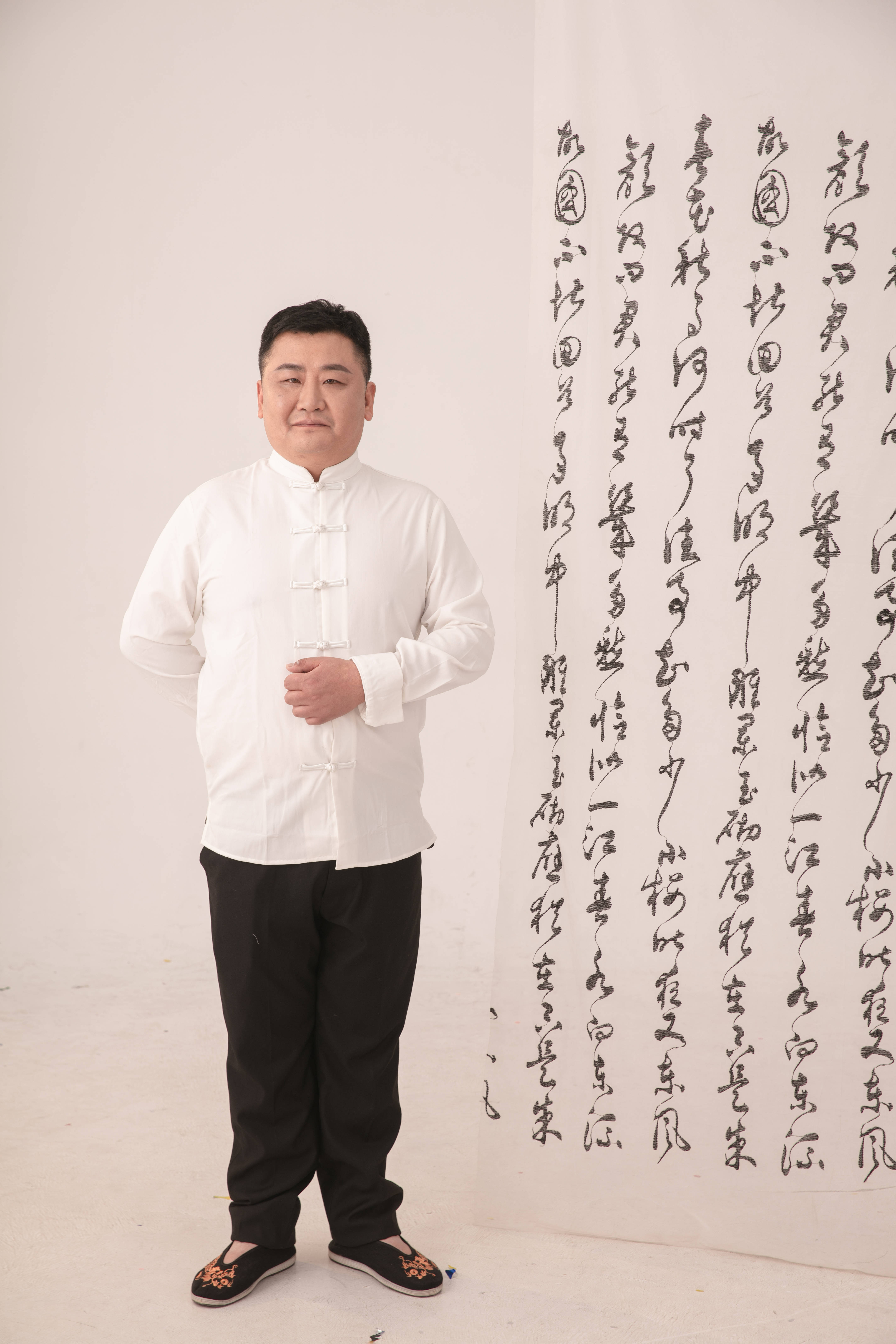 王嫣卫-八零后金袍艺术家北派山水领军人物