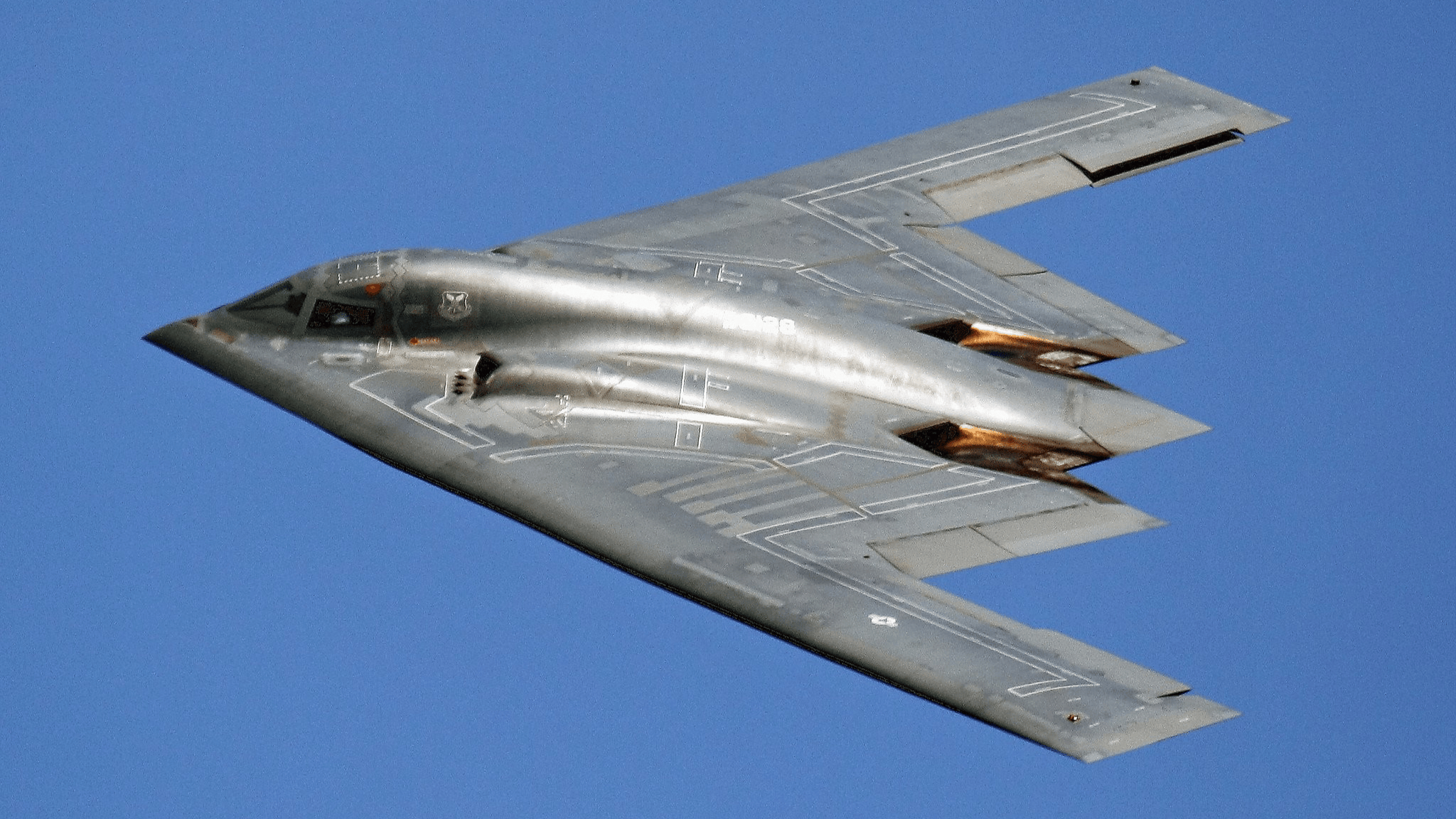 太罕见!5架b2隐身轰炸机飞抵印度洋,目标居然是一支游击队